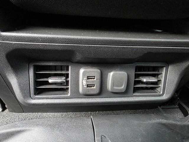 Used 2021 Chevrolet Silverado 1500 LT w/ Z71 Off-Road Package image 20