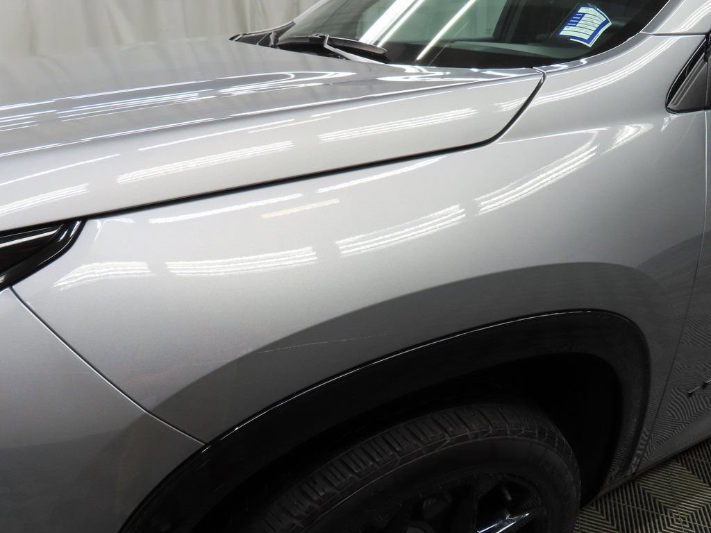 Used 2024 Chevrolet Traverse RS w/ LPO, Floor Liner Package image 50