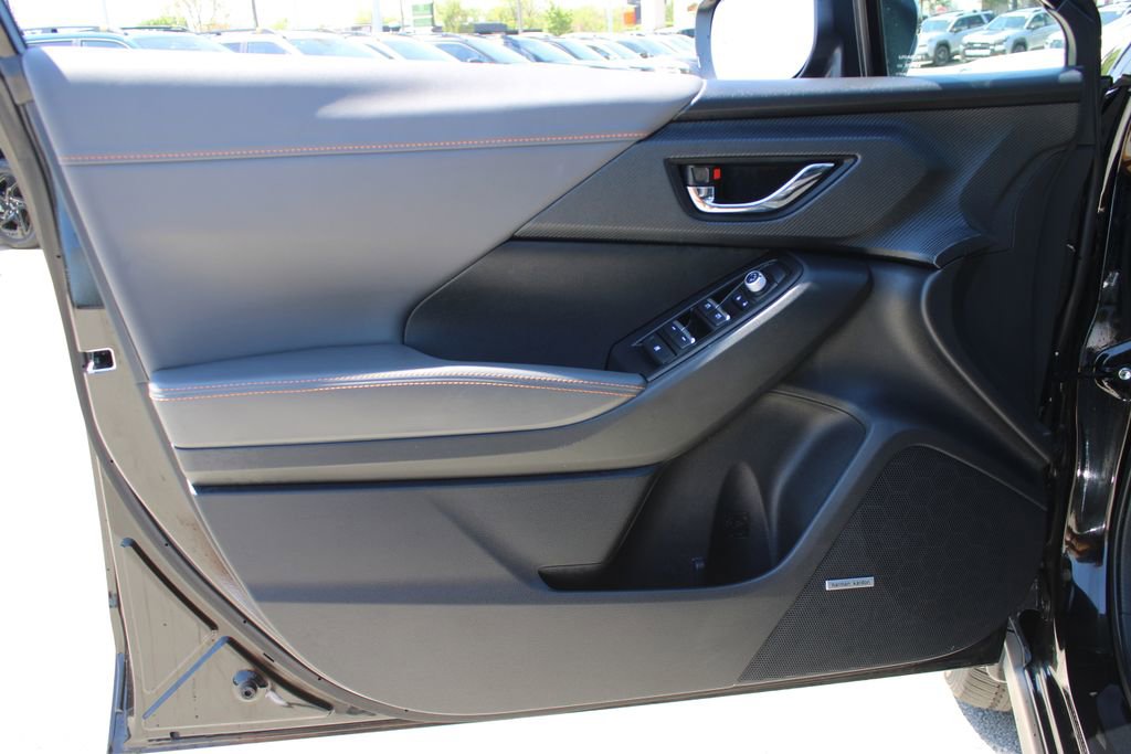 Used 2025 Subaru Crosstrek 2.5i Limited w/ Crosstrek Mirror Package AWD/4WD image 9