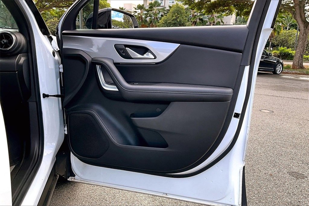 Used 2022 Chevrolet Blazer LT w/ Midnight/Sport Edition image 19