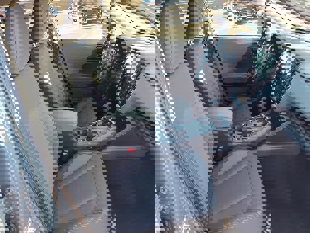 Certified 2025 Subaru Crosstrek 2.0i Premium image 18