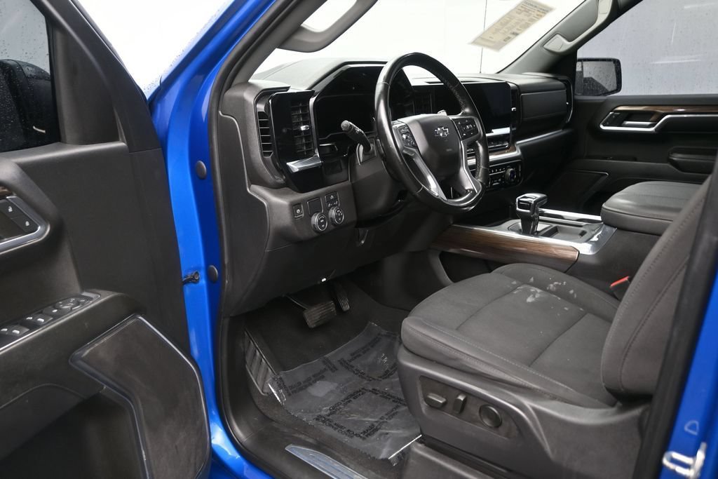 Used 2023 Chevrolet Silverado 1500 RST RWD image 11