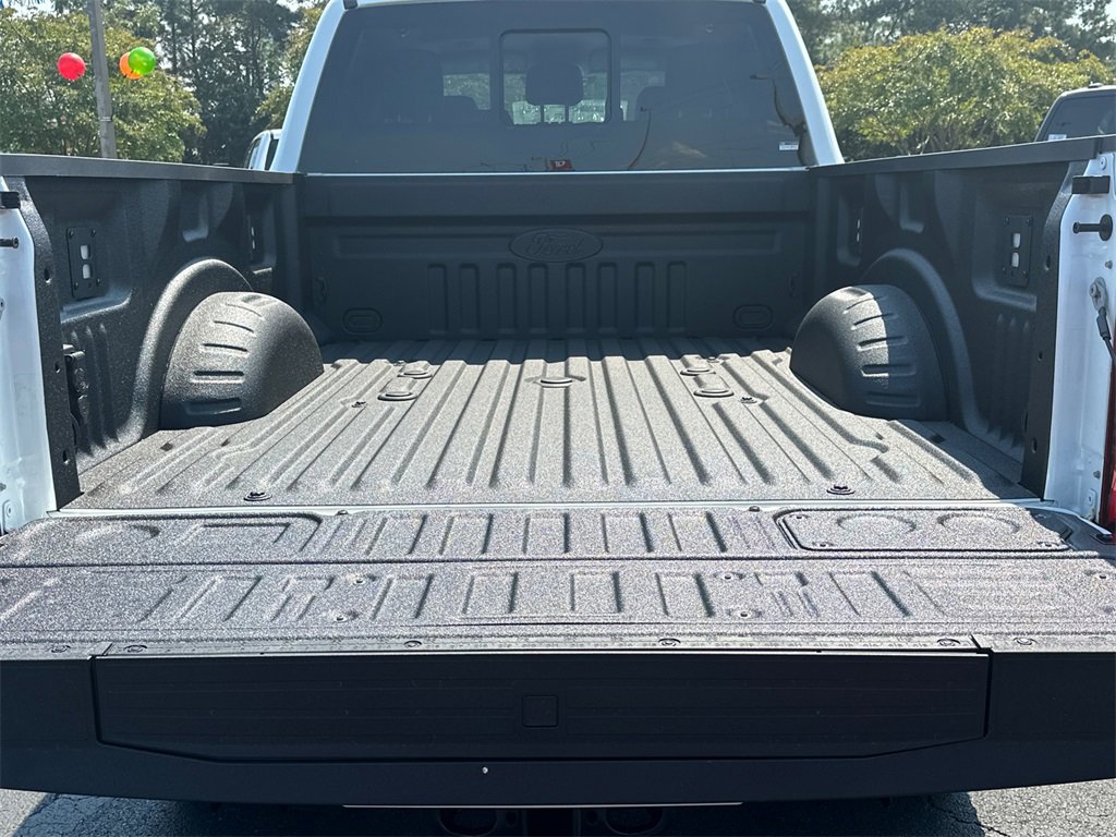 New 2025 Ford F350 4x4 Crew Cab Super Duty image 18
