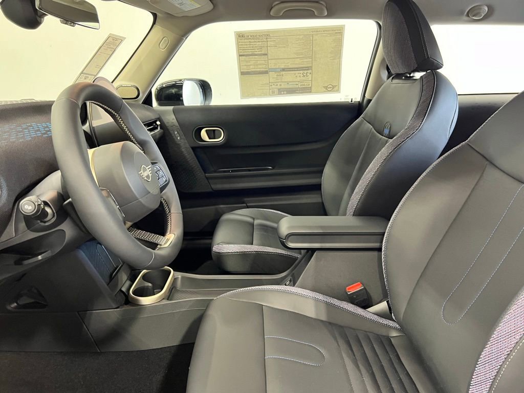 Certified 2025 MINI Cooper S image 11