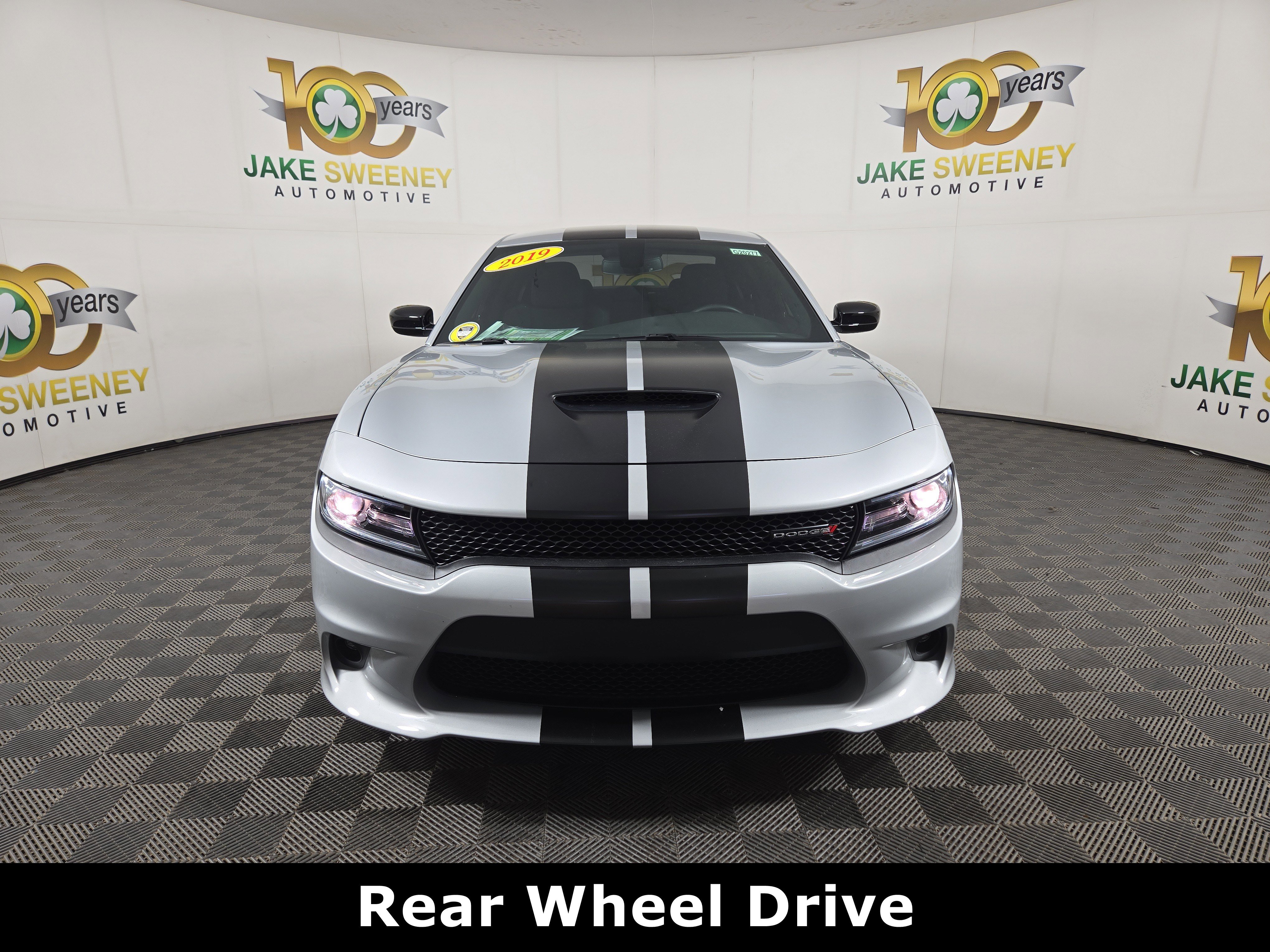 Used 2019 Dodge Charger R/T w/ Blacktop Package RWD image 2