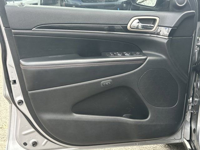 Used 2016 Jeep Grand Cherokee Limited 75th Anniversary image 11