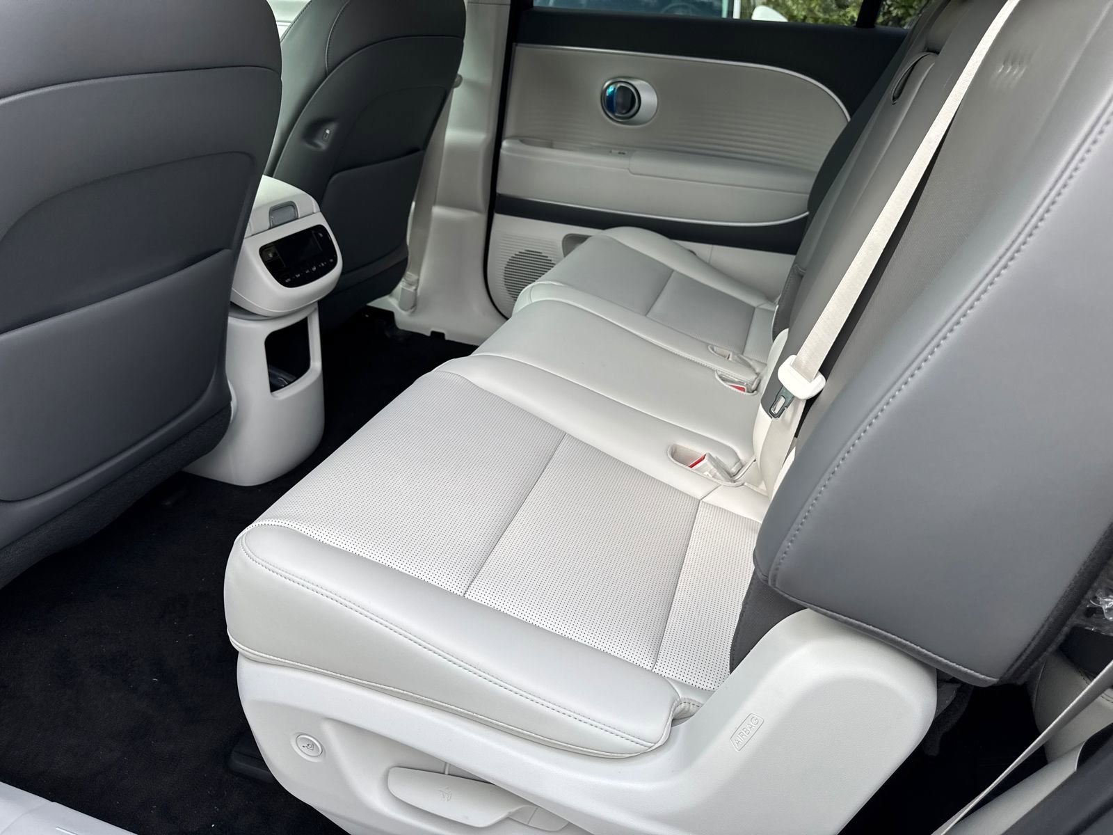 New 2026 Hyundai Ioniq 9 SEL image 21