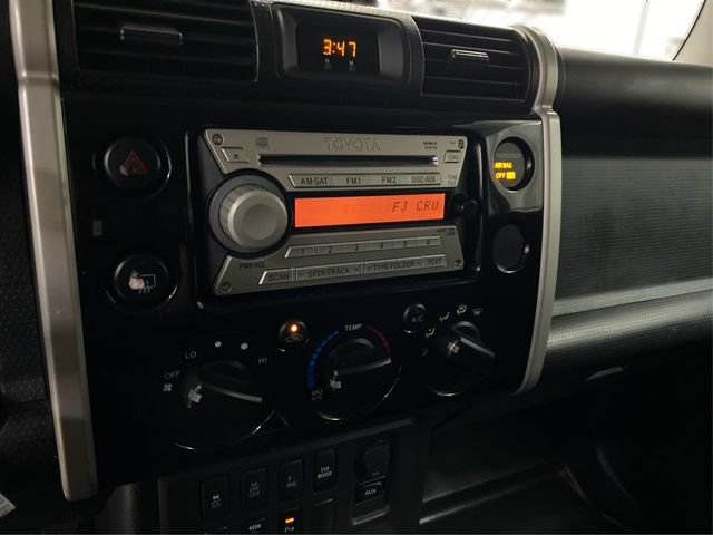 Used 2010 Toyota FJ Cruiser 4WD image 28