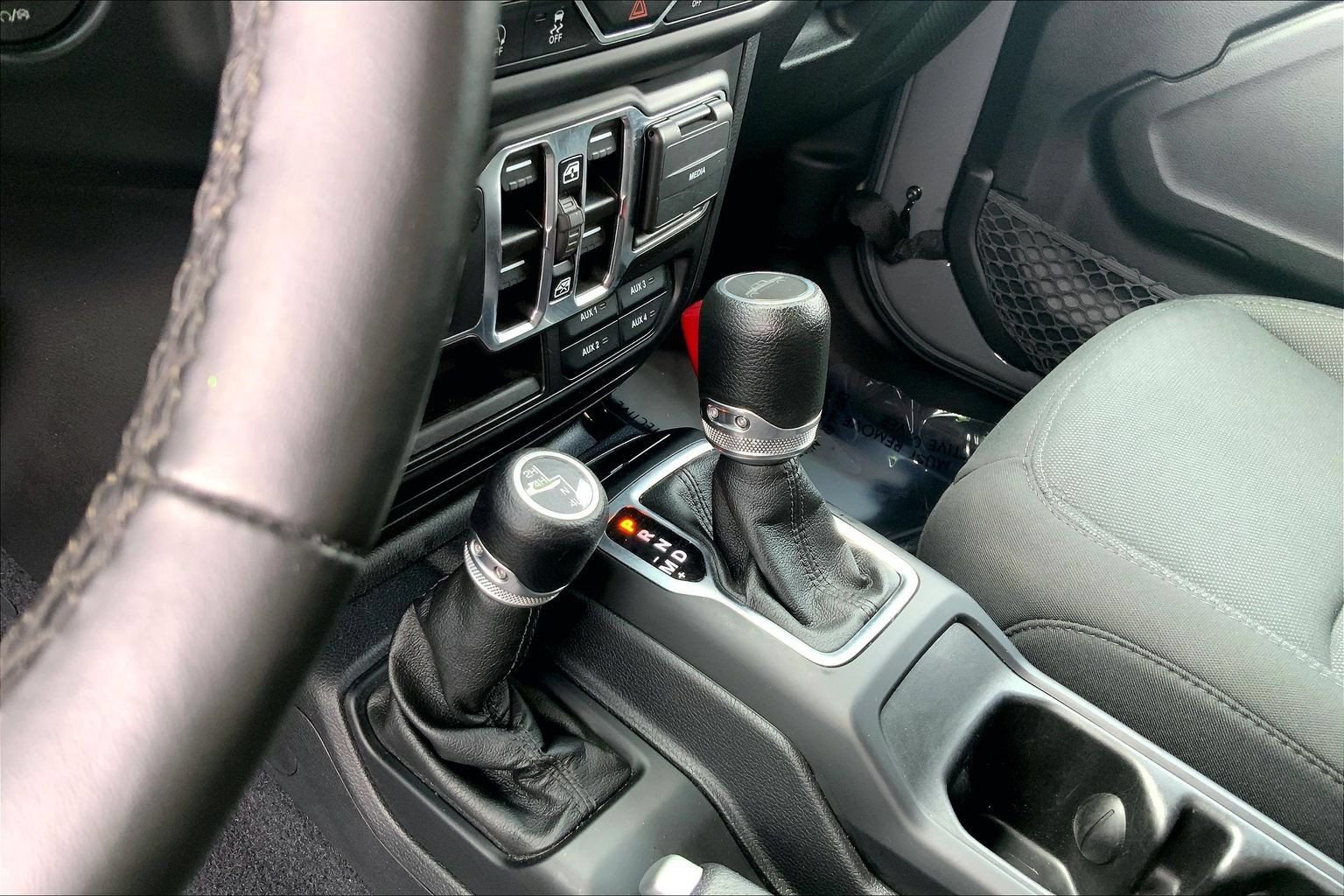 Used 2021 Jeep Gladiator Sport AWD/4WD image 13