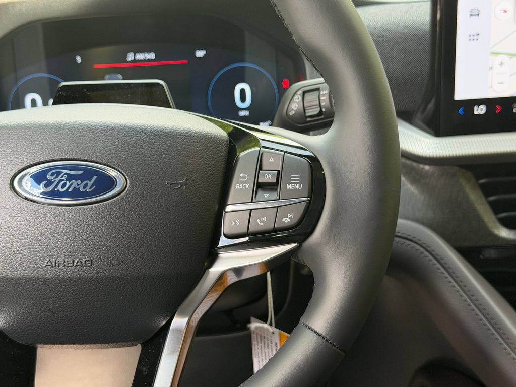 New 2026 Ford Explorer Platinum w/ LUX Leather Package AWD/4WD image 19