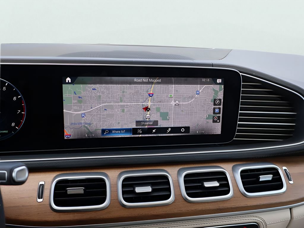 Used 2022 Mercedes-Benz GLS 450 4MATIC image 21