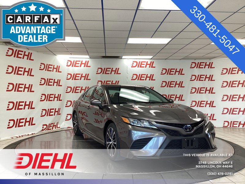 Used 2020 Toyota Camry SE FWD image 1