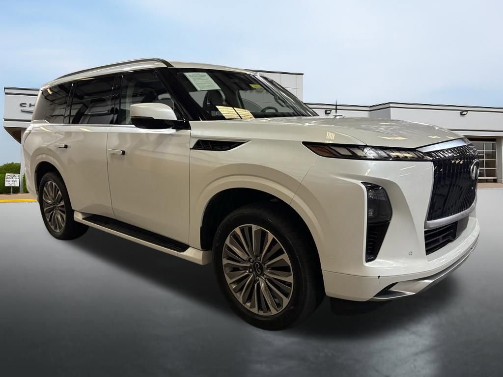 Used 2025 INFINITI QX80 Sensory AWD/4WD image 7