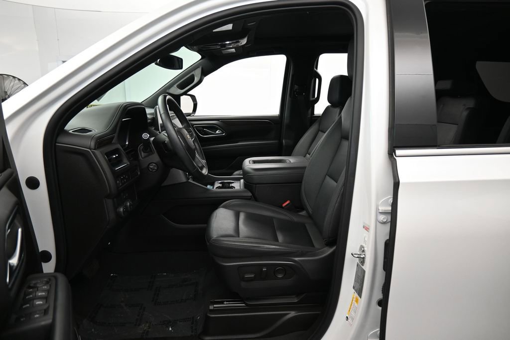 Used 2023 Chevrolet Tahoe LT w/ LT Signature Plus Package RWD image 11