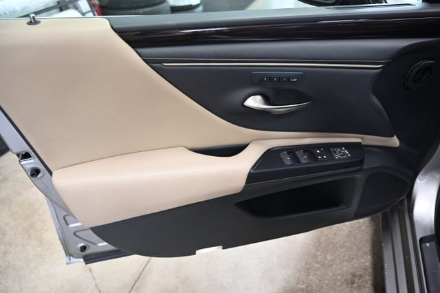 Used 2021 Lexus ES 250 w/ Premium Package AWD/4WD image 27