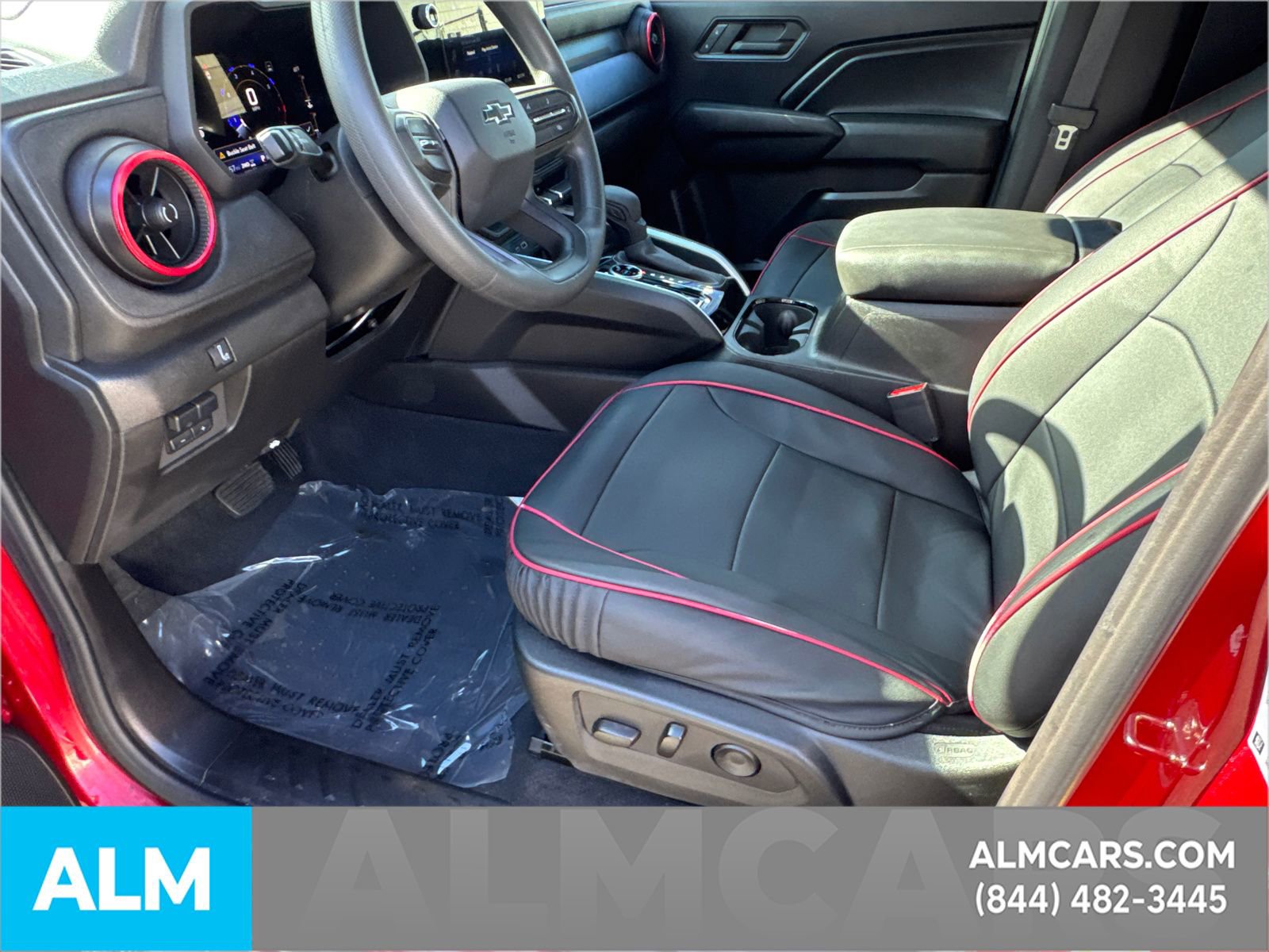 Used 2023 Chevrolet Colorado Trail Boss w/ Technology Package image 11