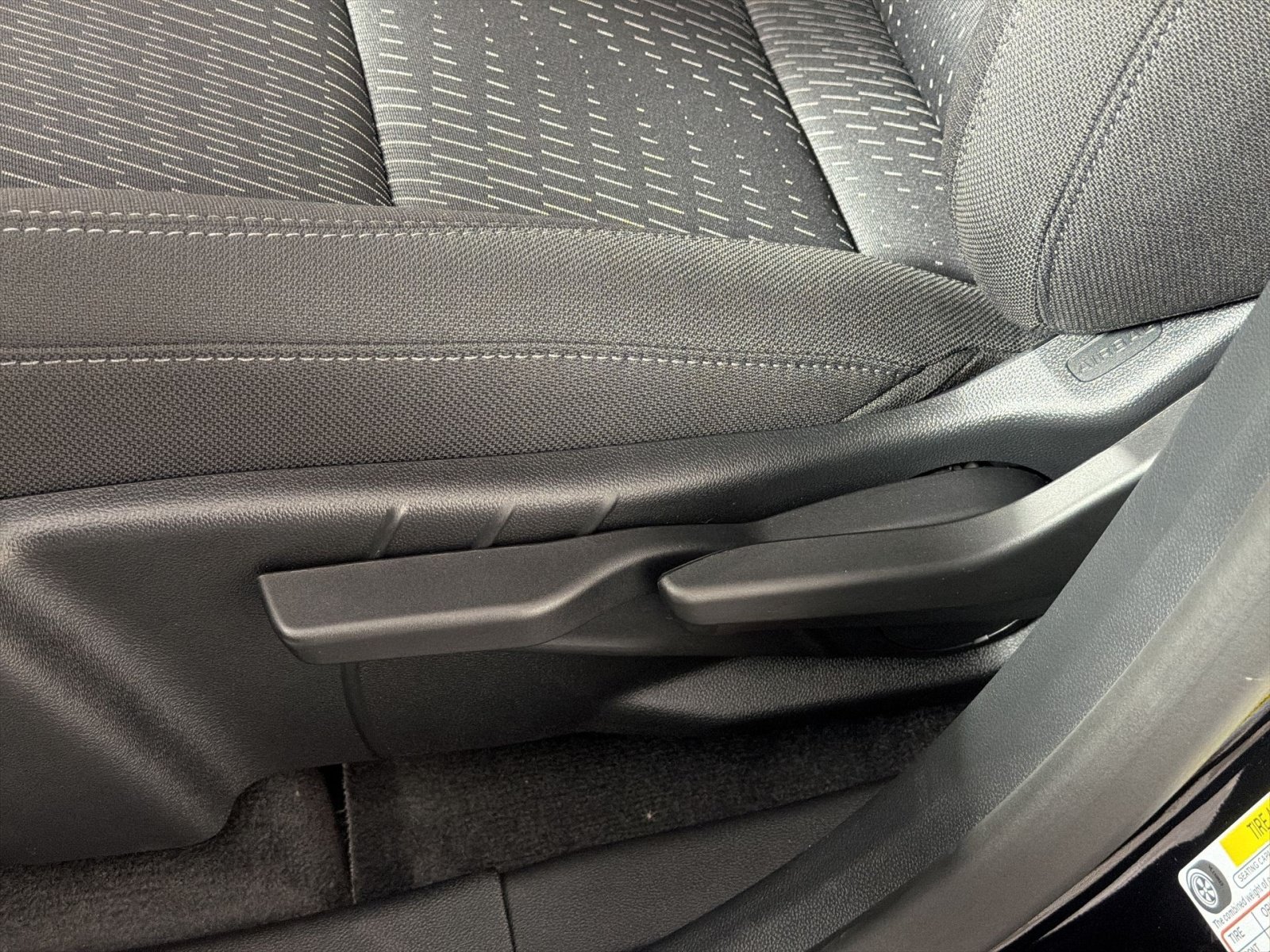 New 2027 Chevrolet Equinox LT w/ Safety and Technology Package FWD image 14
