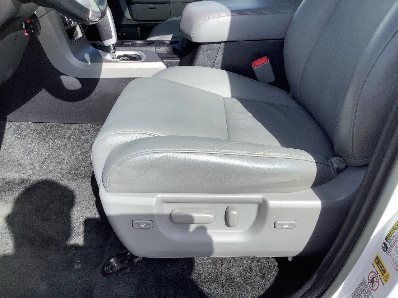 Used 2015 Toyota Sequoia Limited AWD/4WD image 48