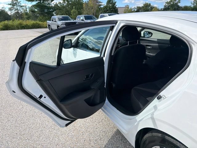 Certified 2025 Nissan Sentra SV FWD image 15