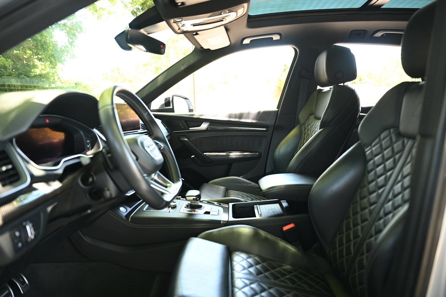 Used 2019 Audi SQ5 Premium Plus AWD/4WD image 12