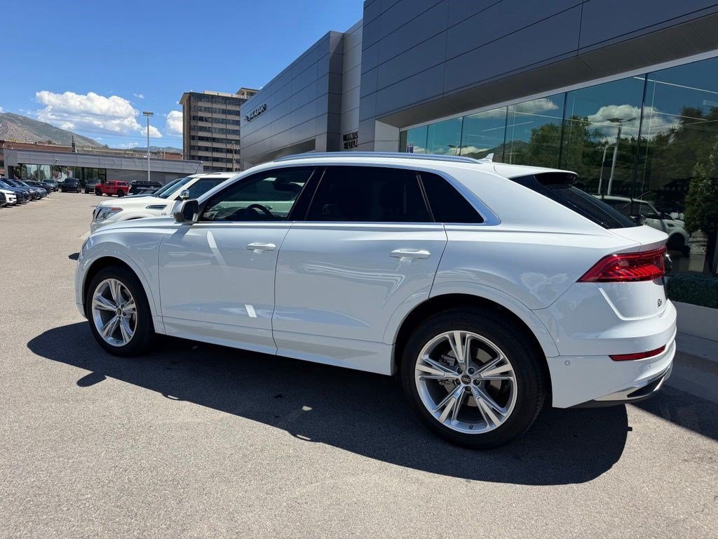 Used 2023 Audi Q8 Premium w/ Convenience Package AWD/4WD image 8