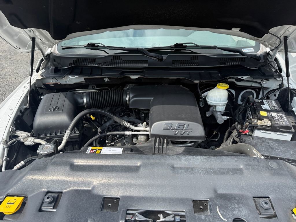 Used 2019 RAM 1500 Classic SLT RWD image 29