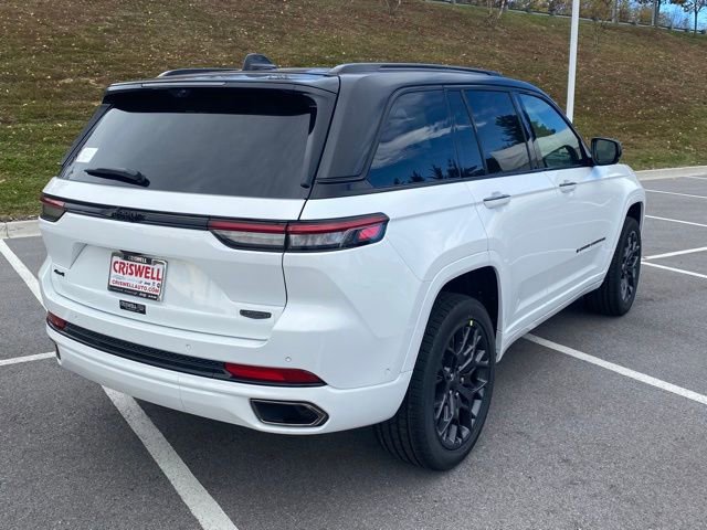 New 2025 Jeep Grand Cherokee Summit w/ Adv Protech Group IV AWD/4WD image 8