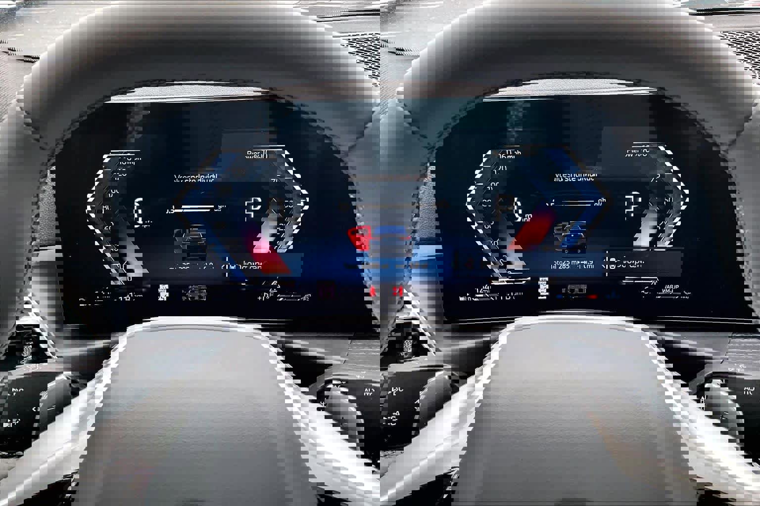 Certified 2025 BMW 330i Sedan image 25