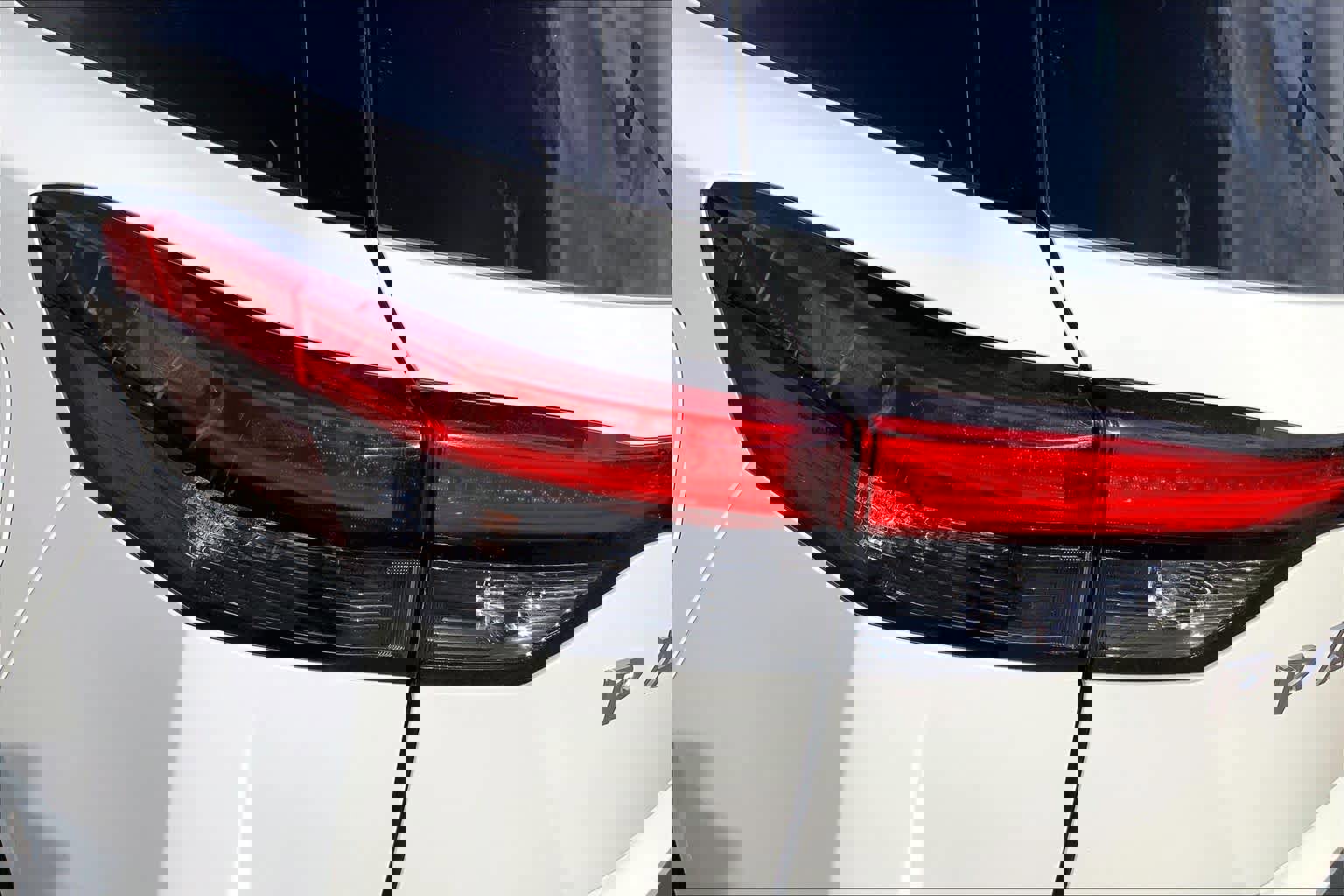 Used 2025 Nissan Pathfinder SV FWD image 32