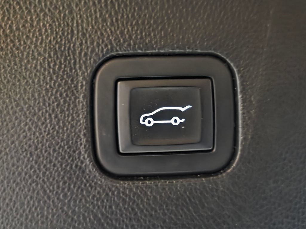 Used 2019 Buick Enclave Avenir w/ Avenir Technology Package AWD/4WD image 21