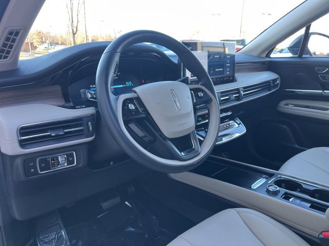 Used 2025 Lincoln Corsair Grand Touring w/ Equipment Group 301A image 26