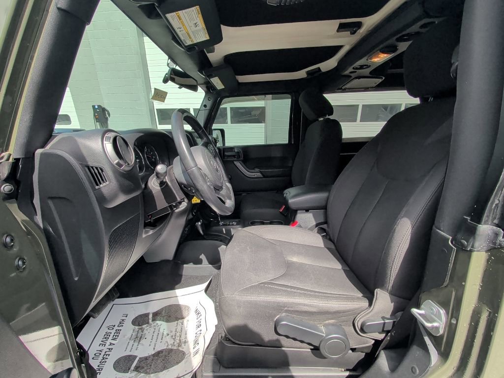 Used 2016 Jeep Wrangler Sport AWD/4WD image 10