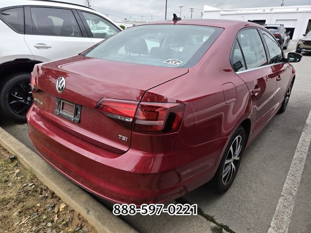 Used 2017 Volkswagen Jetta SE FWD image 6