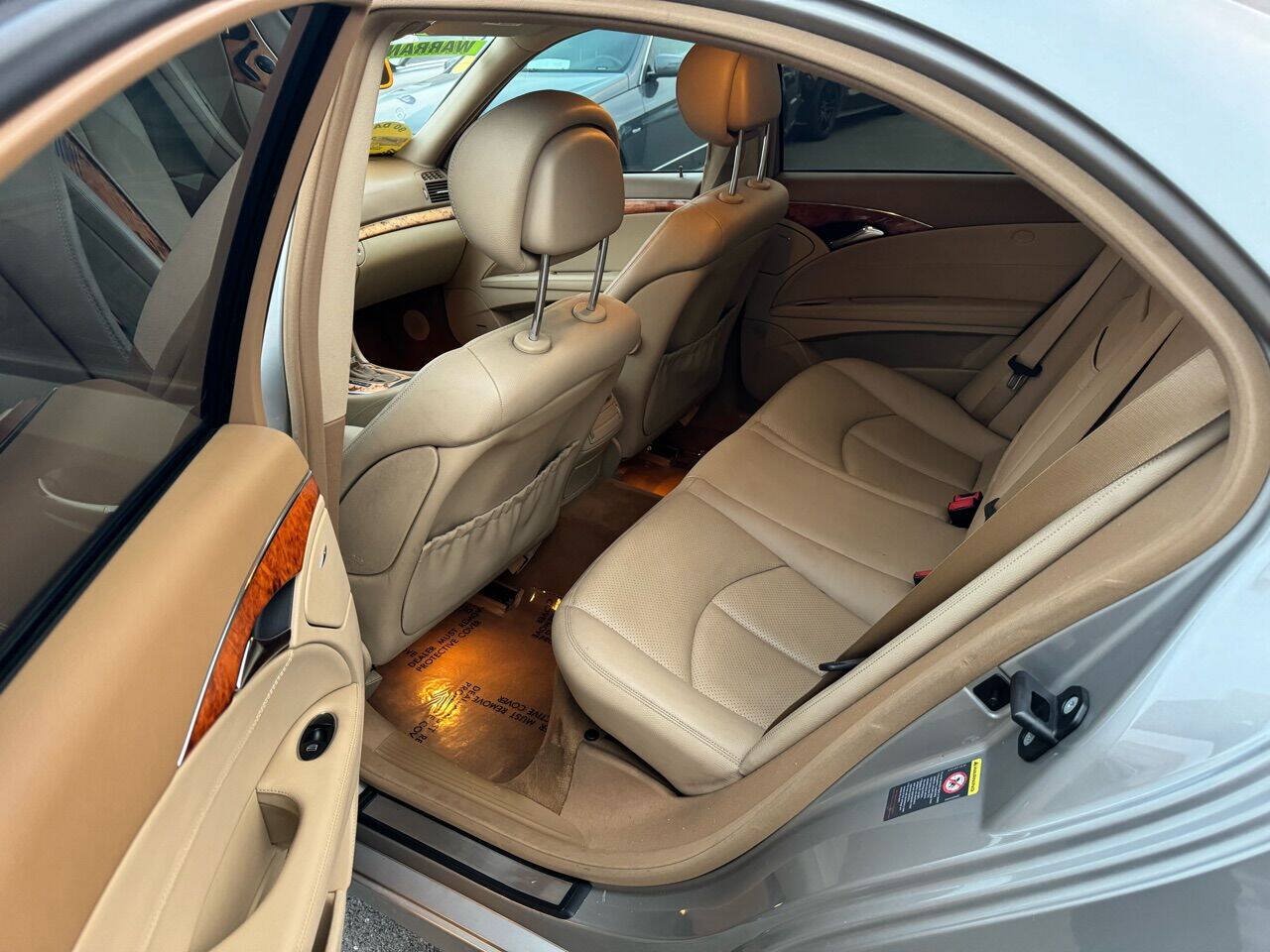 Used 2007 Mercedes-Benz E 350 Sedan image 16