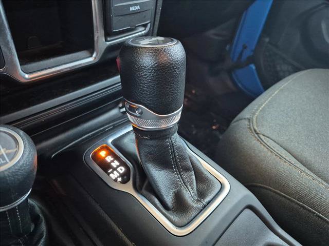 Used 2024 Jeep Wrangler Unlimited Sport AWD/4WD image 12
