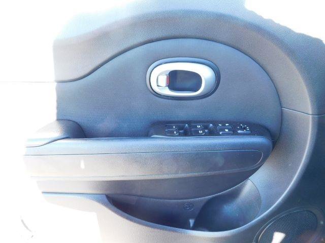 Used 2014 Kia Soul image 12
