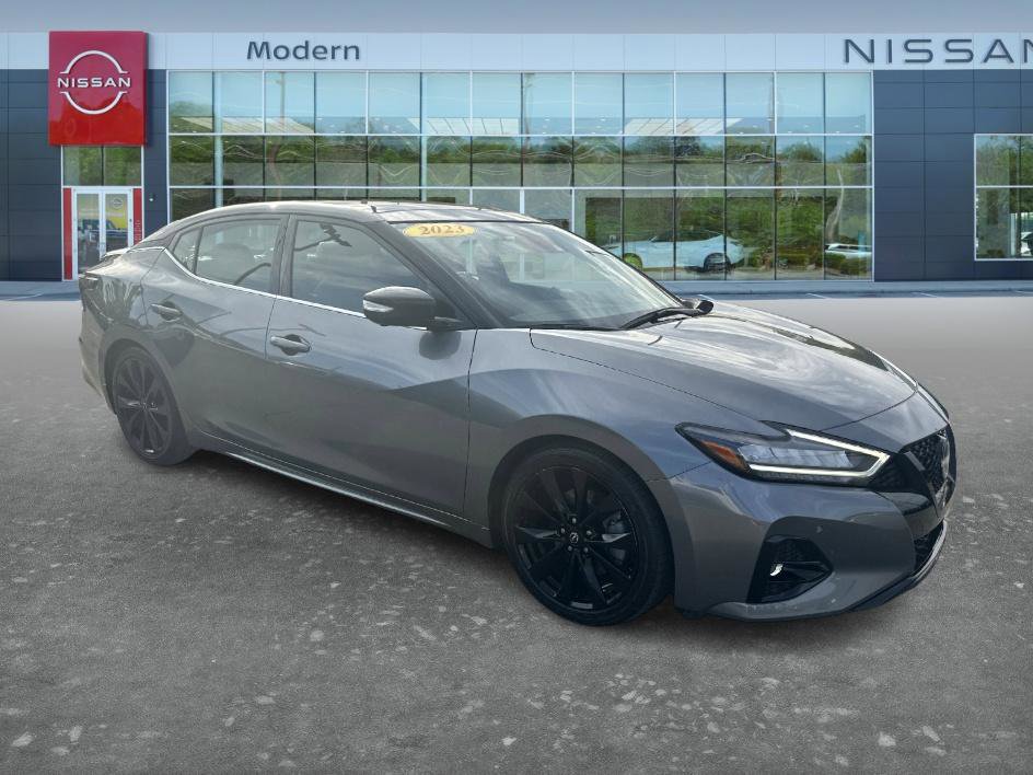 Certified 2023 Nissan Maxima SR w/ Sport Mat Group FWD image 3
