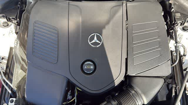 Used 2026 Mercedes-Benz GLC 300 4MATIC image 12