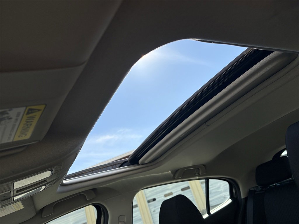 Used 2016 MAZDA MAZDA3 i Touring w/ Popular Equipment Package image 18