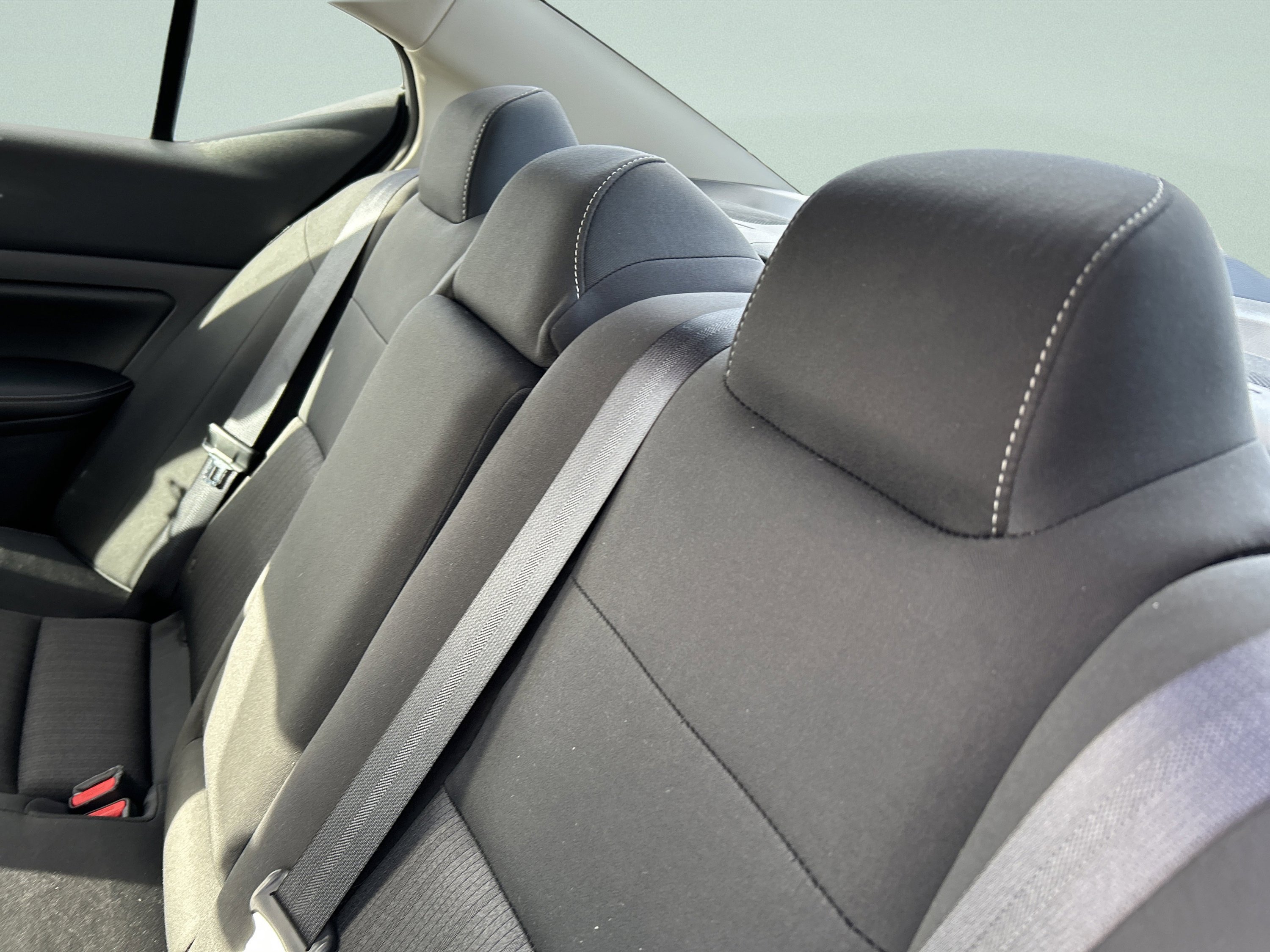 Used 2025 Nissan Altima 2.5 SV FWD image 15