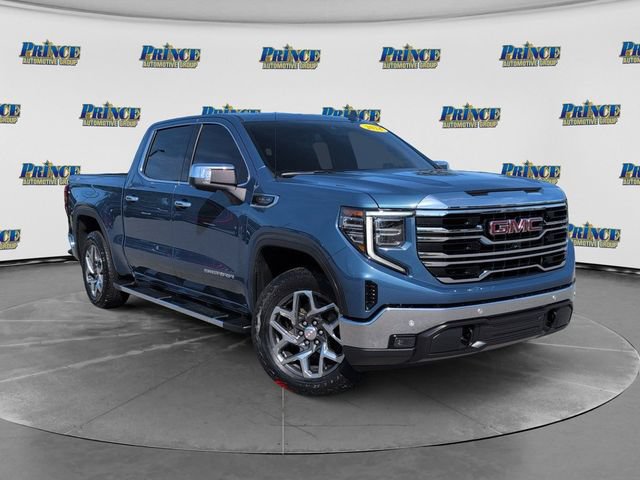Used 2024 GMC Sierra 1500 SLT w/ SLT Premium Plus Package AWD/4WD image 3