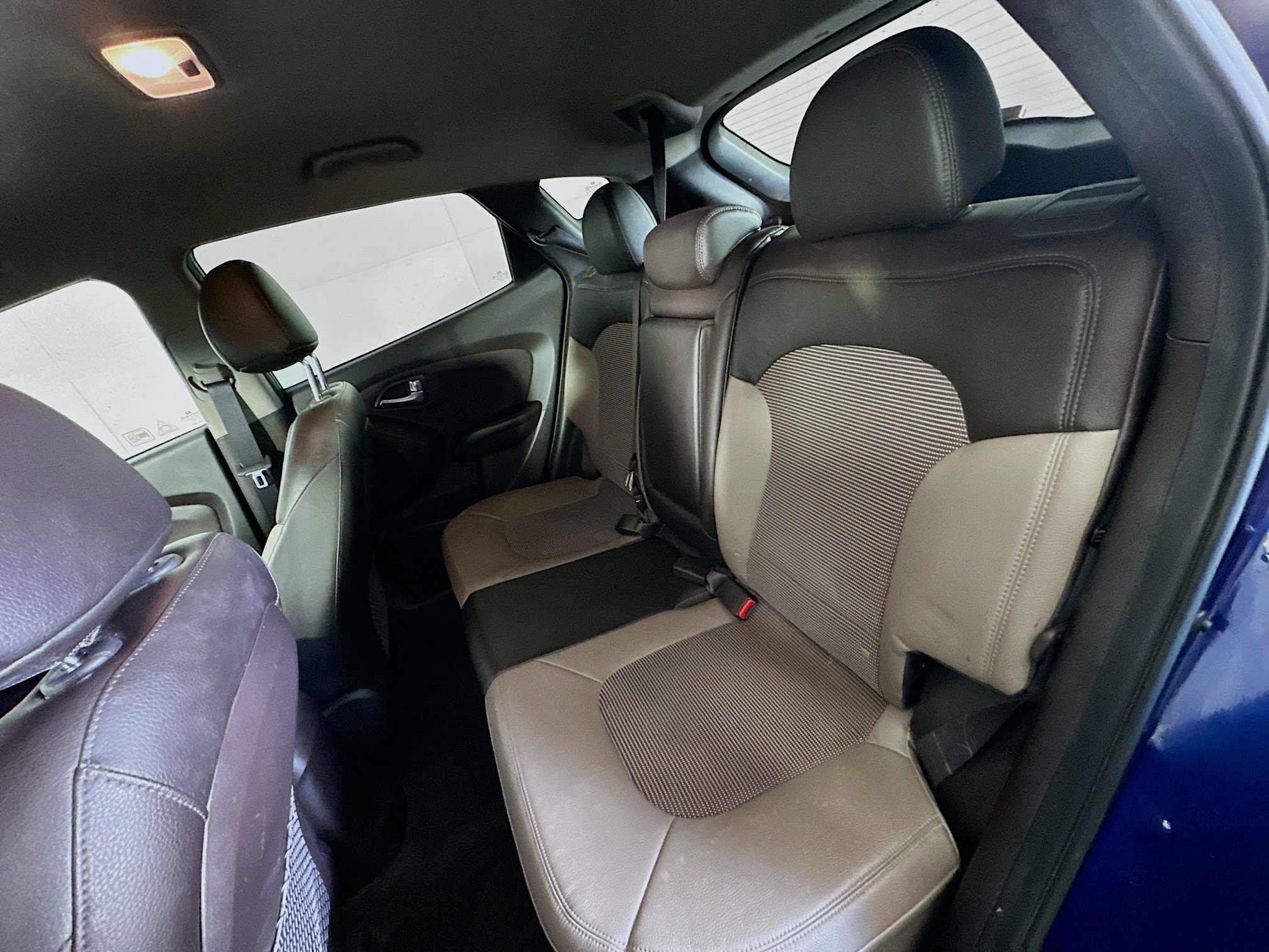 Used 2012 Hyundai Tucson GLS AWD/4WD image 24