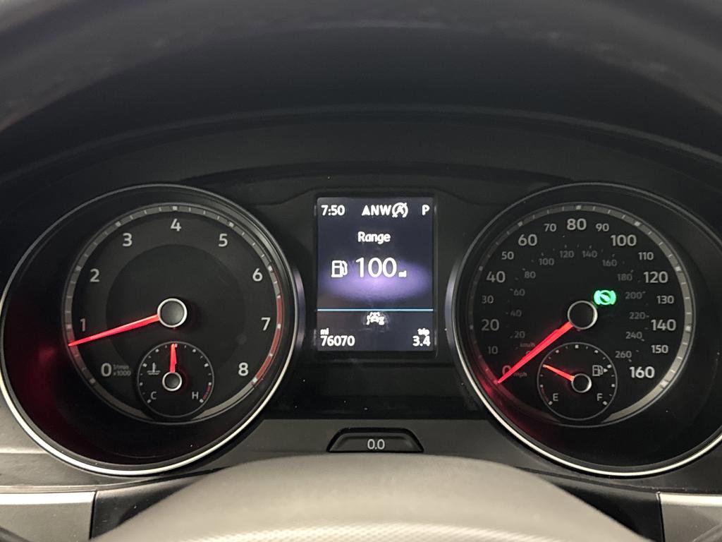 Used 2021 Volkswagen Atlas Cross Sport SE w/ Panoramic Sunroof Package image 17