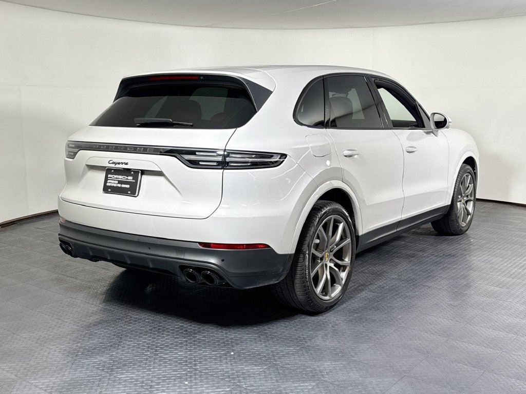 Certified 2023 Porsche Cayenne AWD/4WD image 7