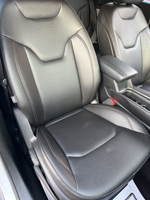 Used 2024 Jeep Compass Latitude image 23