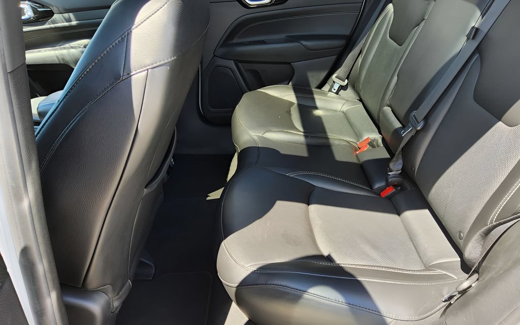 Used 2022 Jeep Compass High Altitude AWD/4WD image 27