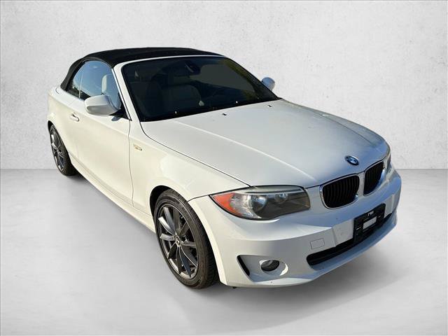 Used 2013 BMW 128i Convertible RWD image 3