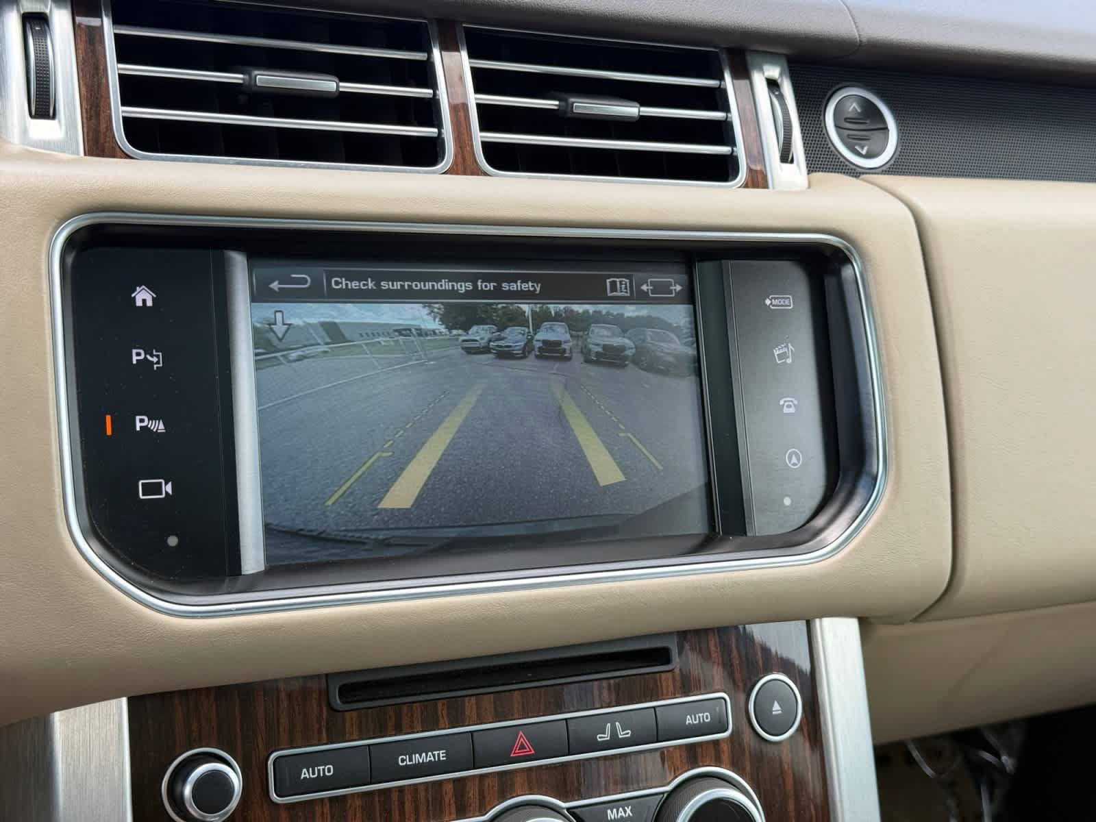 Used 2016 Land Rover Range Rover Supercharged AWD/4WD image 61