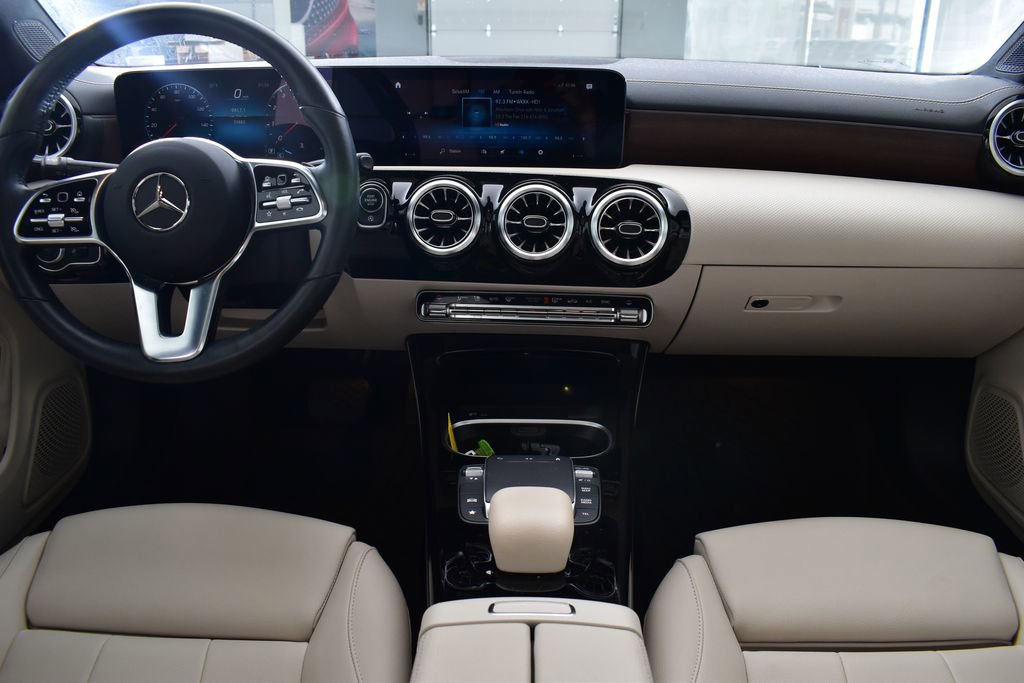 Used 2023 Mercedes-Benz CLA 250 4MATIC image 25