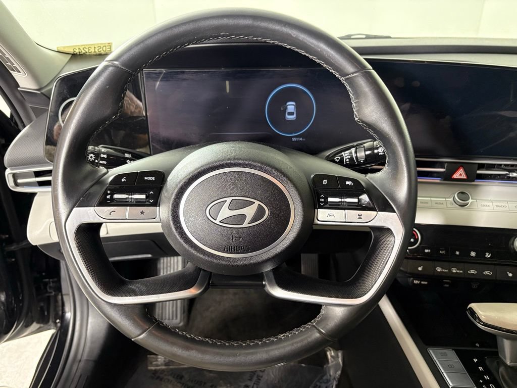Used 2025 Hyundai Elantra Limited FWD image 22